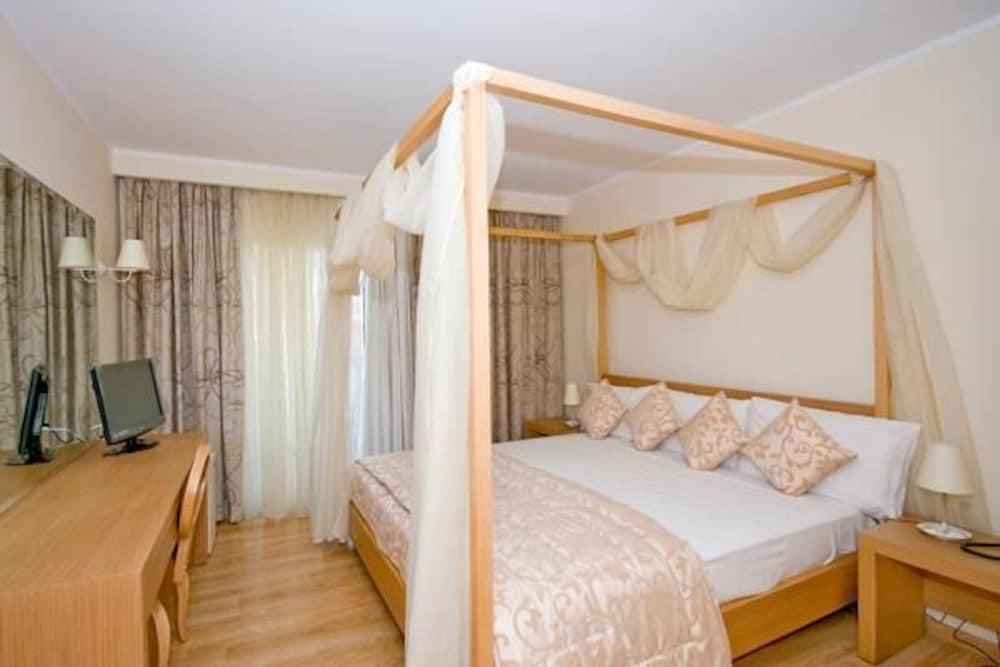לגאנאס Galaxy Beach Resort BW Premier Collection חדר תמונה